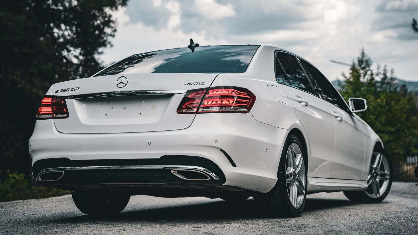 Mercedes-Benz E-Class luxury sedan for VIP tourism and private transfers